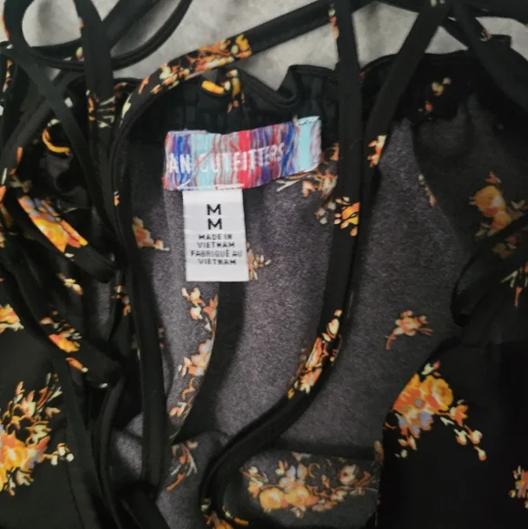 URBAN OUTFITTERS Samira Satin Slip Dress Black Floral Midi Size Medium - Picture 7 of 8